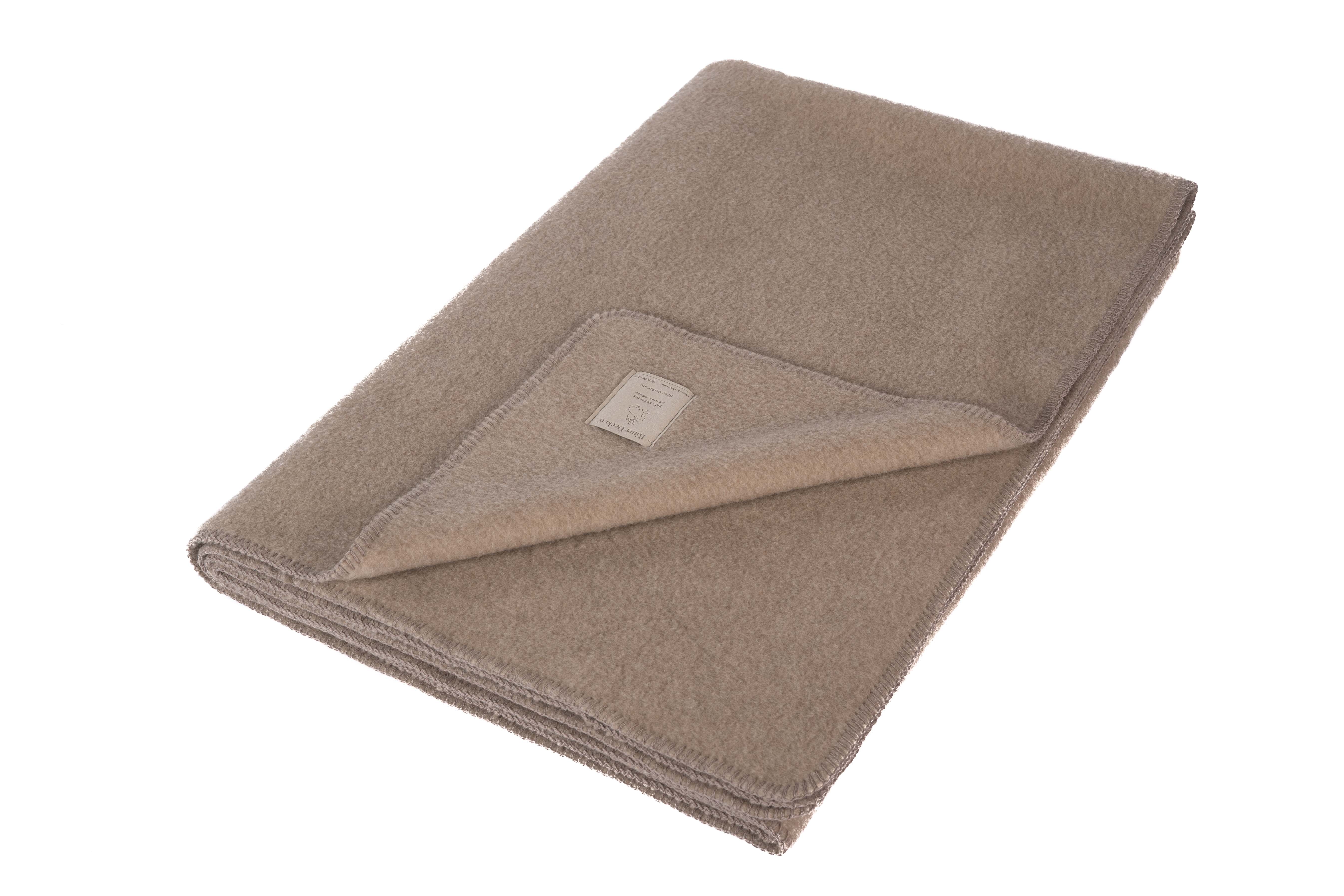 Gefaltete Kaschifeng Kaschmirdecke in mongolgrau von Ritter Decken