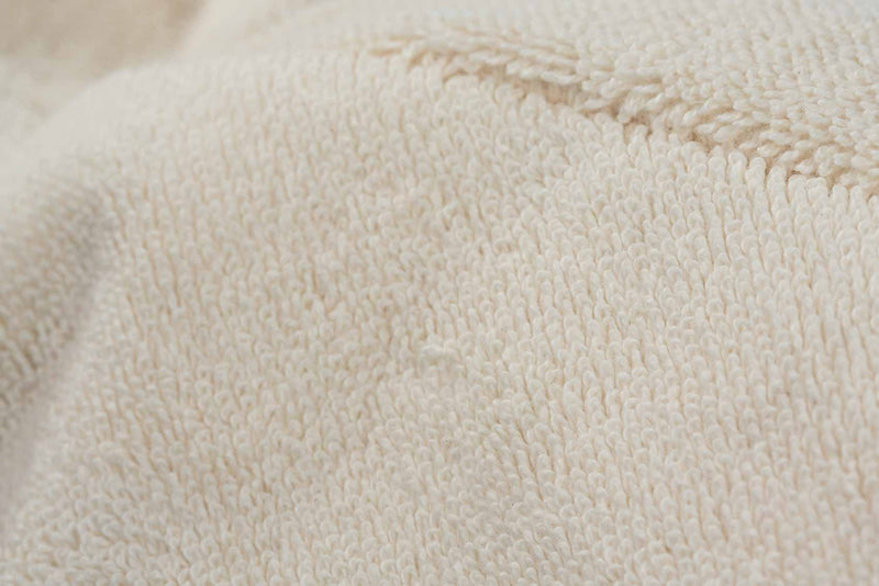 Kissenbezug aus Baumwolle in naturweiß im Detail