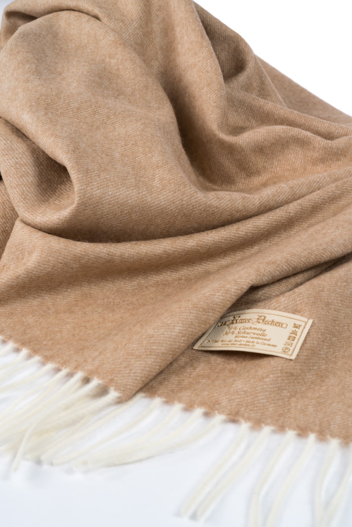 München Kaschmirplaid in kamel im Detail