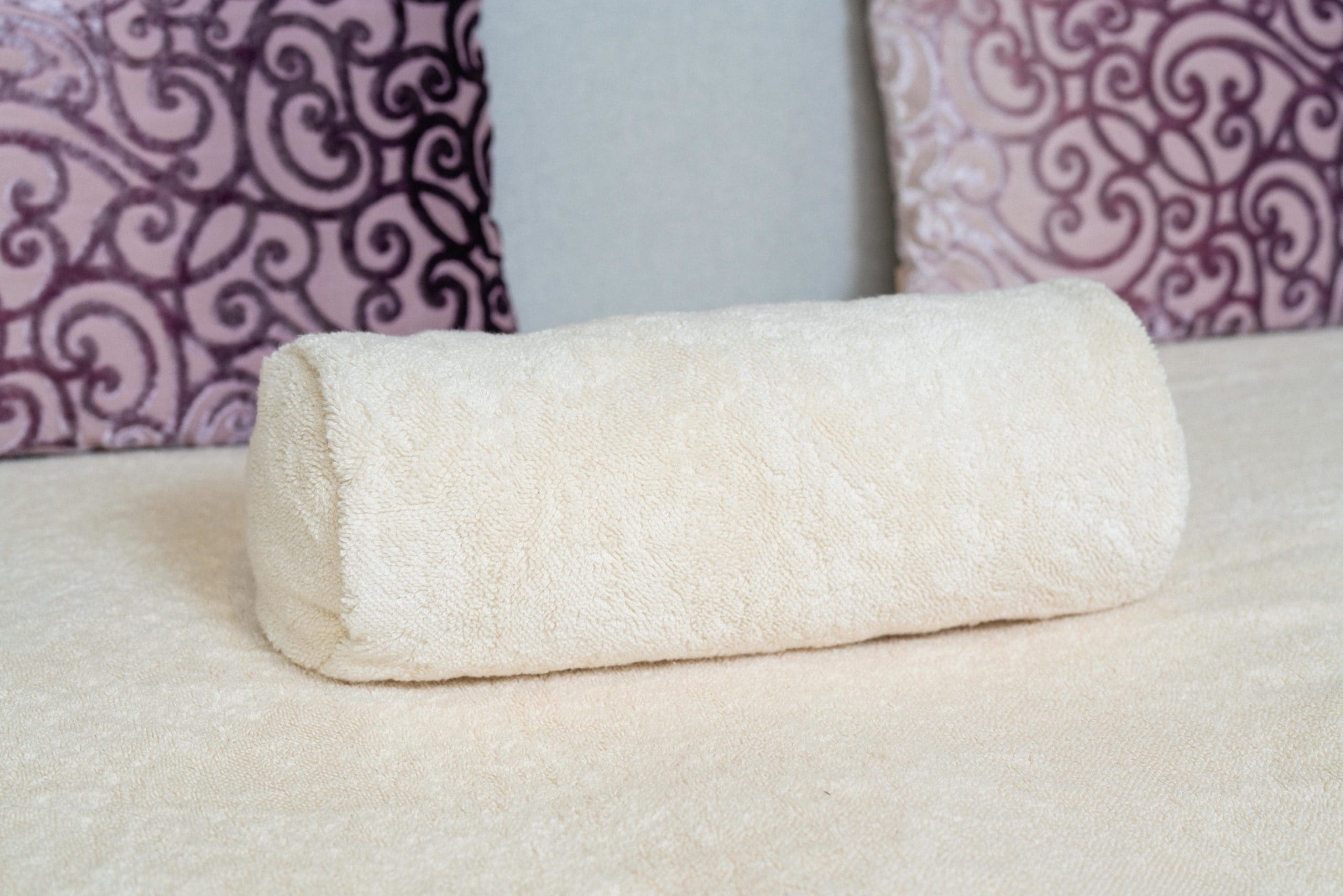 Nackenrollenbezug in naturweiß