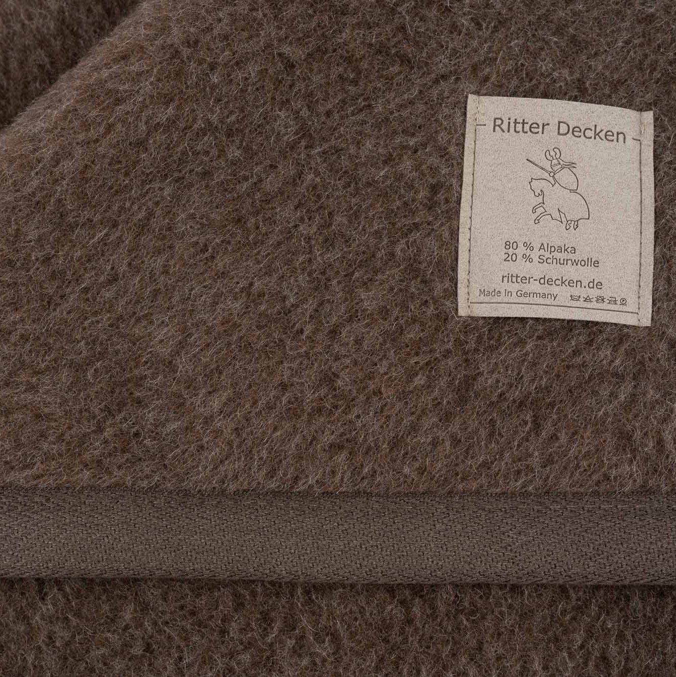 Perulama Alpakadecke dunkelbraun meliert im Detail