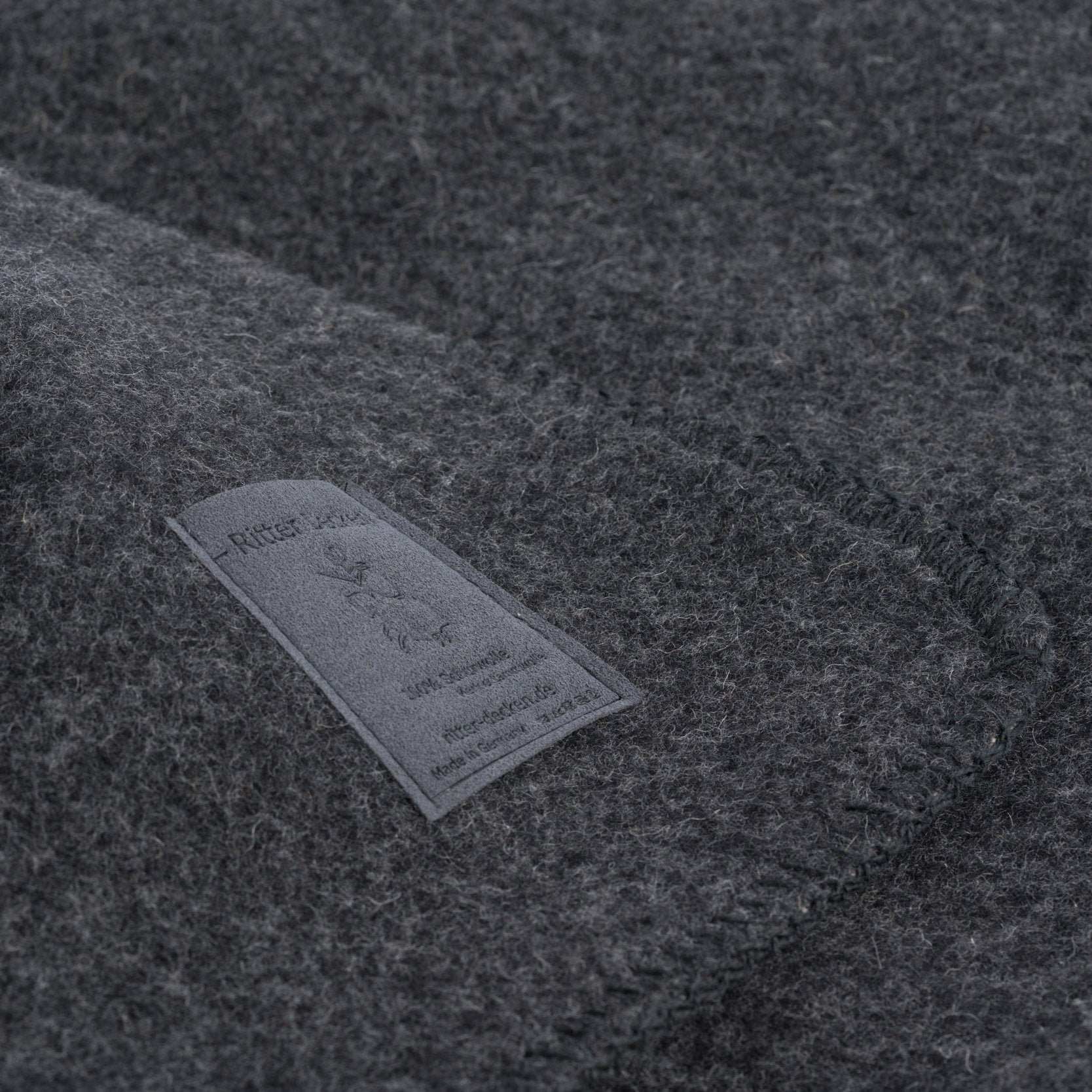 Karlsbad anthrazit Detailfoto Ritter Decken