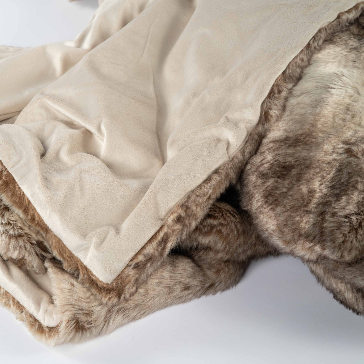 fellimitat nutria ritter decken detailfoto mit abseite