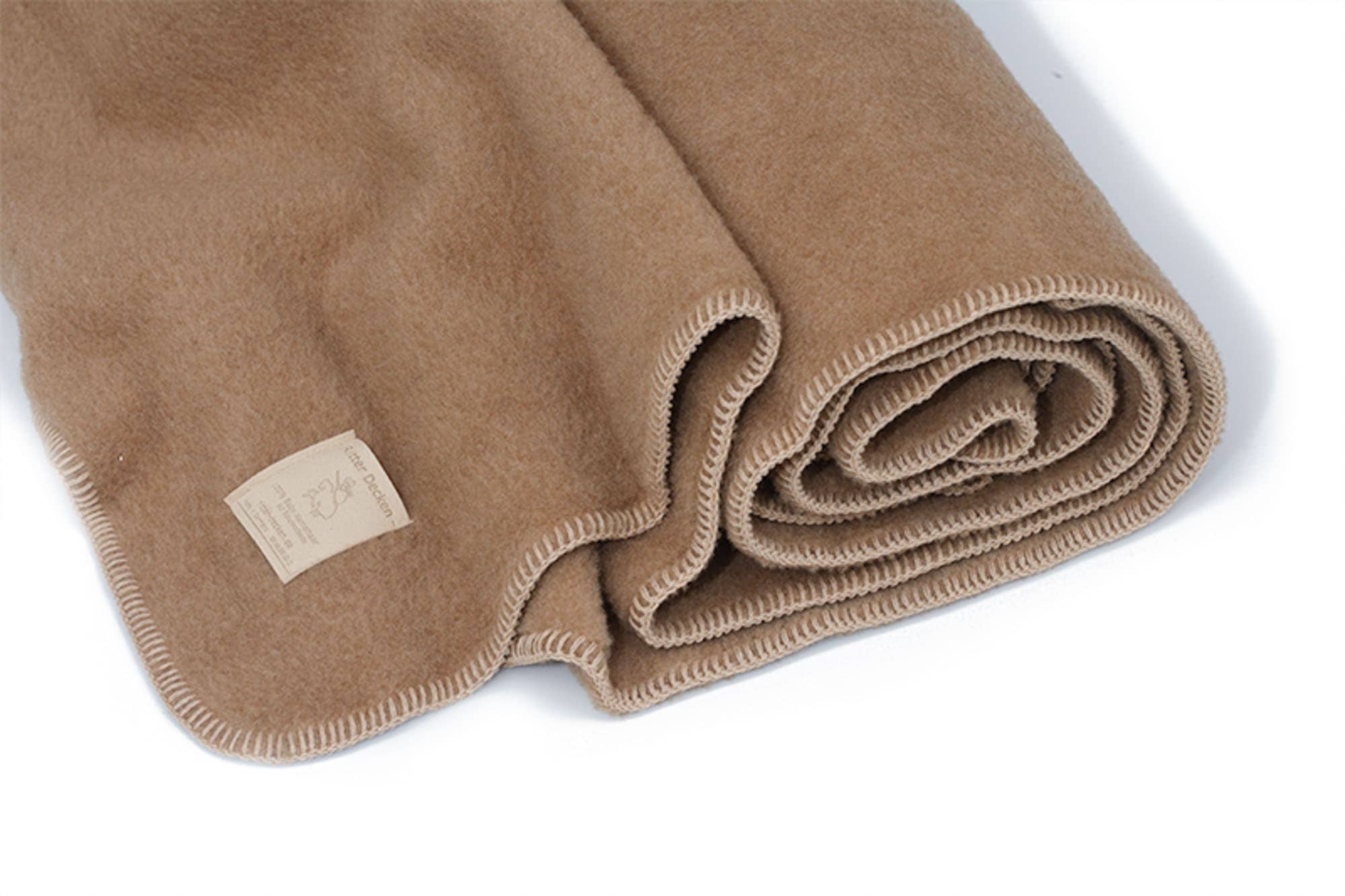 Gerollte Medina Kamelhaardecke