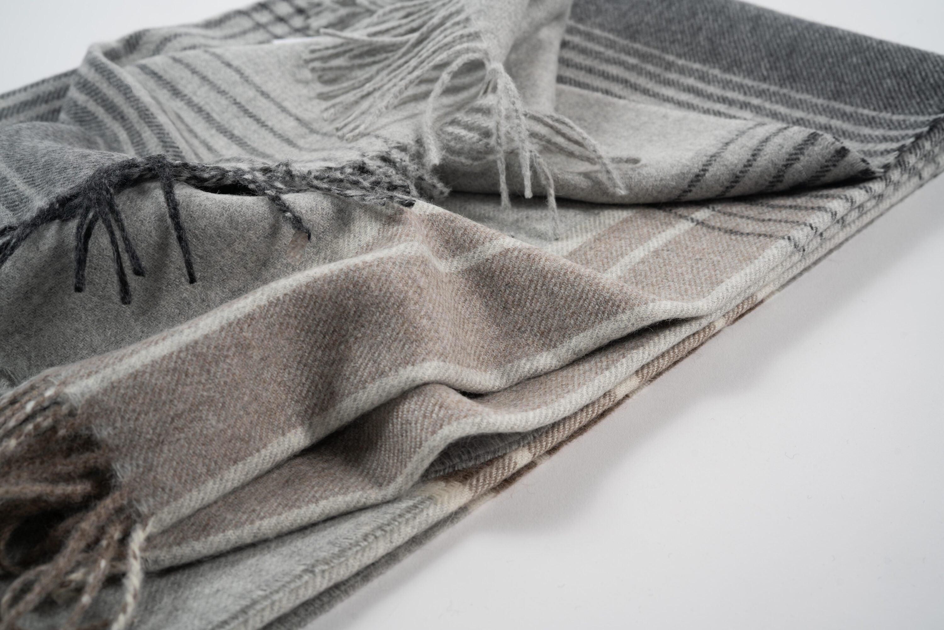 Silkeborg Santa Cruz Babyalpaka Plaid grau kariert